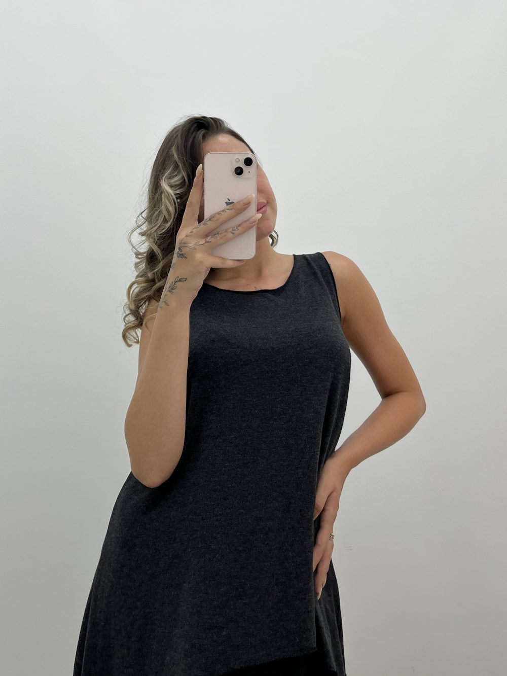 CAMISETA CRETA GRIS ANTRACITA