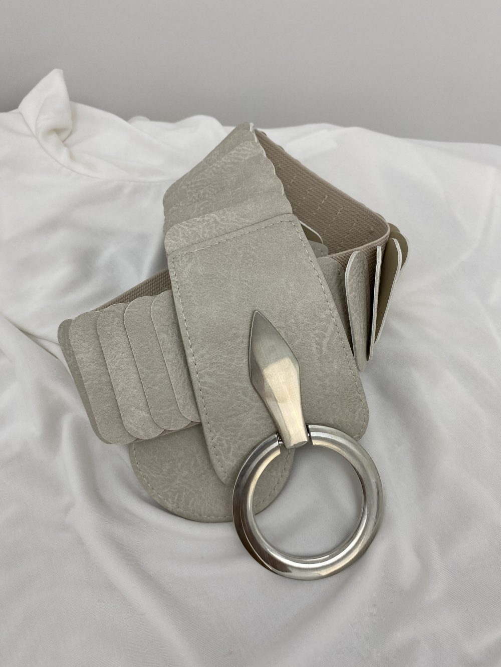 CINTURÓN HEBILLA BEIGE