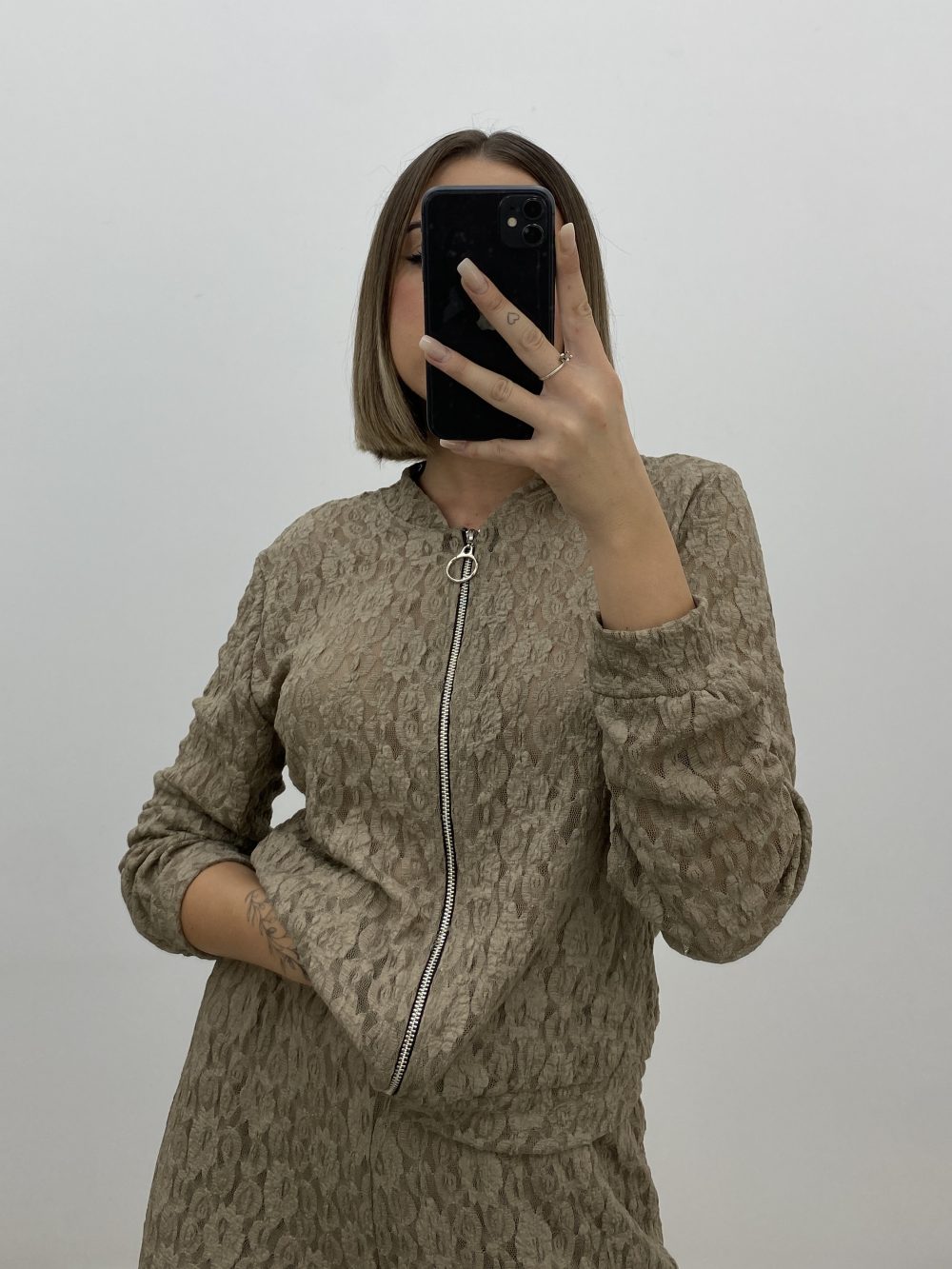 BOMBER ENCAJE TOPO