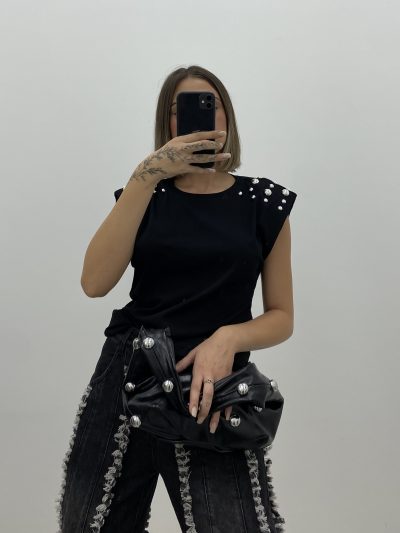CAMISETA REMACHE NEGRA
