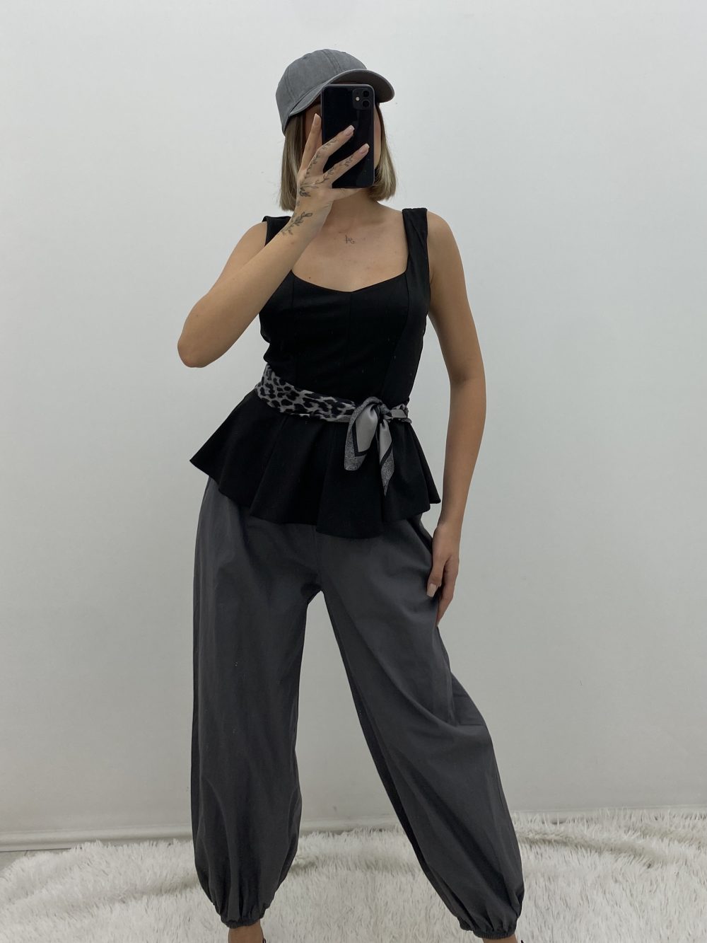 PANTALÓN GOMA TOBILLO GRIS - Imagen 2