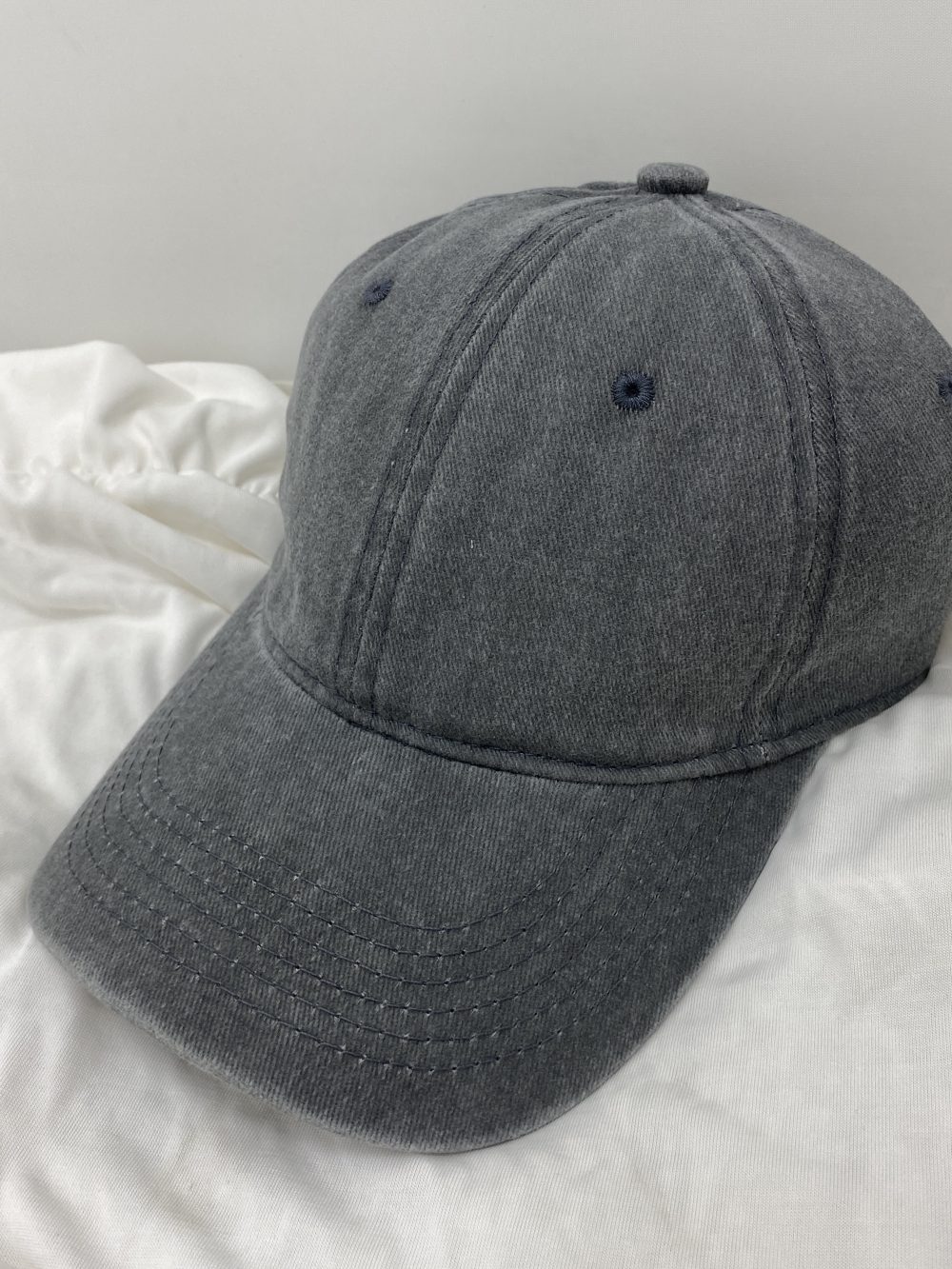 GORRA GRIS