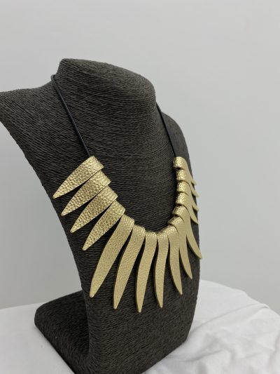 Alternative view of COLLAR CAIDAS ORO