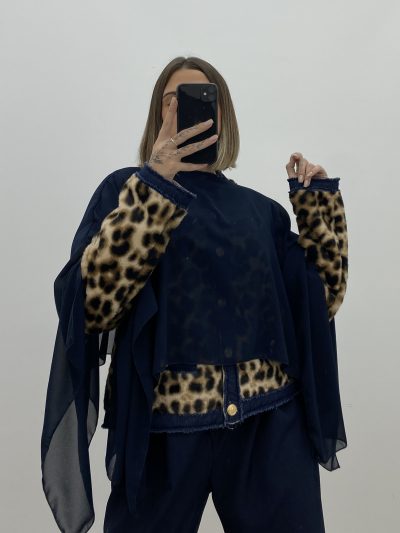 Alternative view of PONCHO DE GASA MARINO