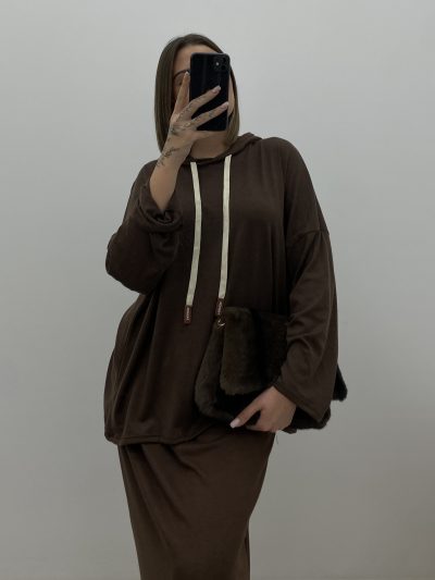 Alternative view of CONJUNTO FALDA PUNTO MARRÓN