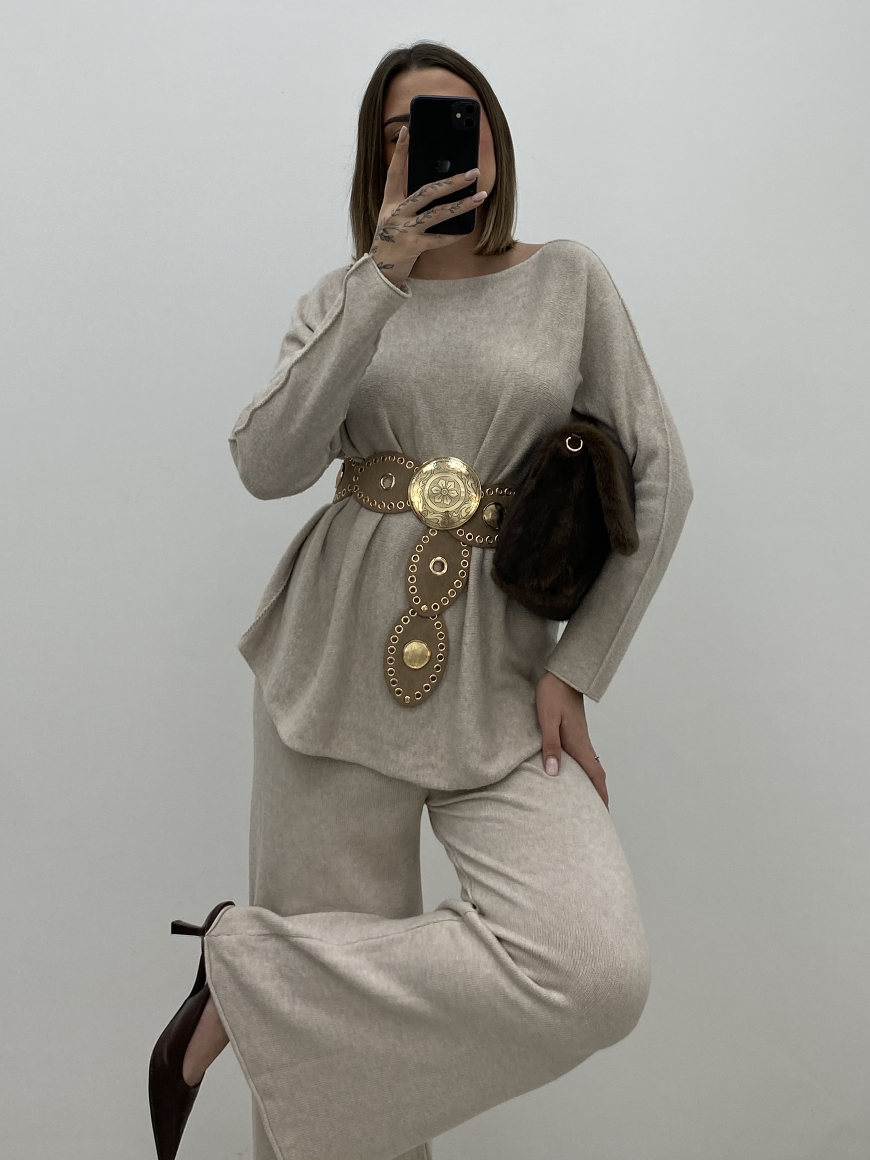 CONJUNTO DORIS BEIGE - Imagen 2