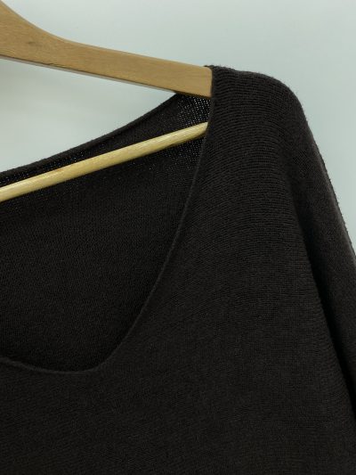 Alternative view of JERSEY DORIS PICO MARRÓN