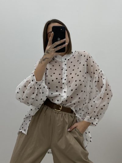 BLUSA GASA TOPO BLANCO