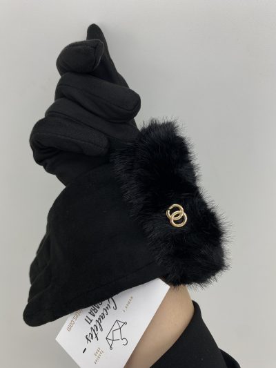 Alternative view of GUANTE PELO NEGRO