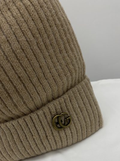 Alternative view of GORRO CAMEL