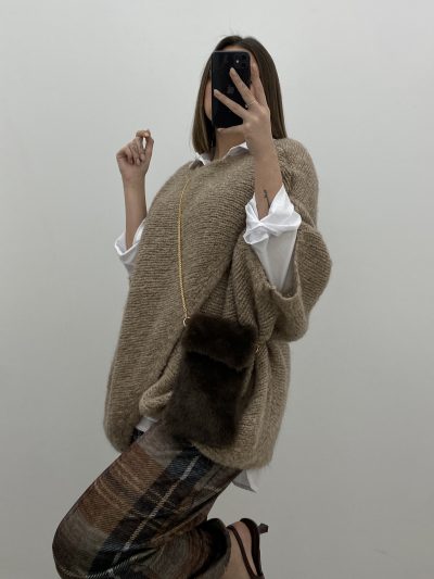 Alternative view of BOLSITO DE PELO MARRÓN