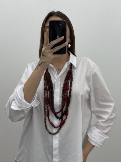 COLLAR LARGO MADERA GRANATE