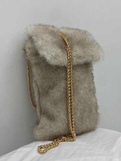 BOLSITO DE PELO BEIGE