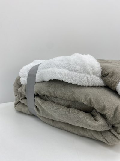 Alternative view of MANTA GRIS 220 X 240CM