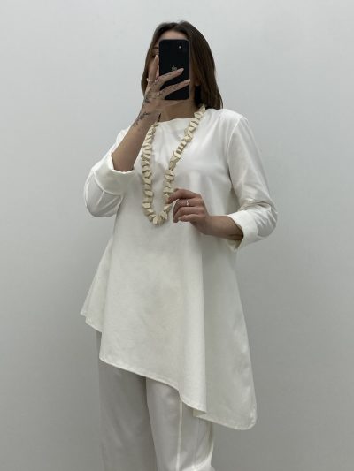 CAMISETA LARGA BLANCO ROTO