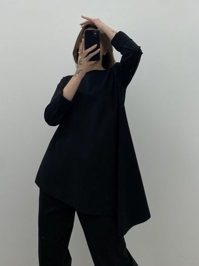 CAMISETA LARGA NEGRO