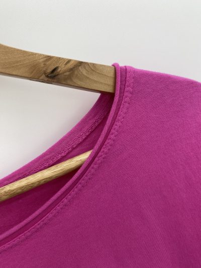 Alternative view of BÁSICA CORTES FUCSIA