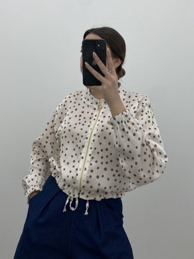 BOMBER CAMISA TOPOS BEIGE