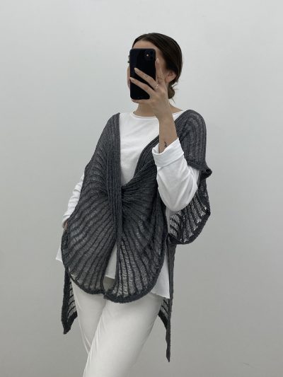 Alternative view of CHAL MARIPOSA