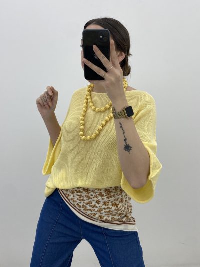 JERSEY FINO CUELLO REDONDO AMARILLO