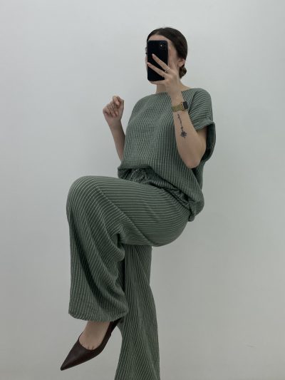 Alternative view of CONJUNTO BAMBULA KAKI