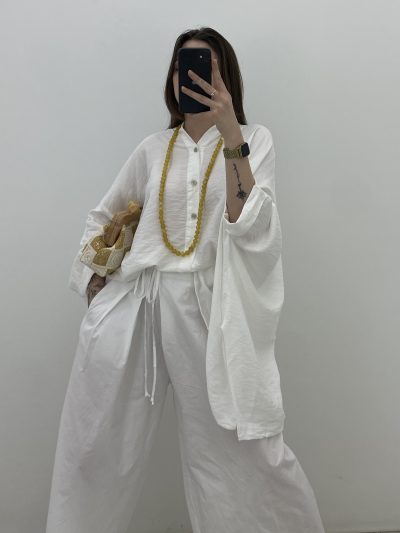 Alternative view of COLLAR BOLAS AMARILLO