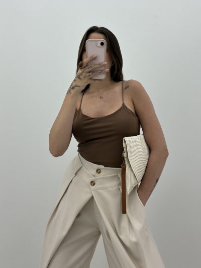 CAMISETA TIRANTE MARRÓN