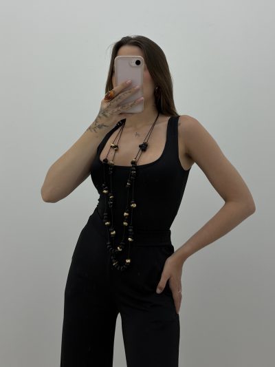 CAMISETA ESCOTE U NEGRA
