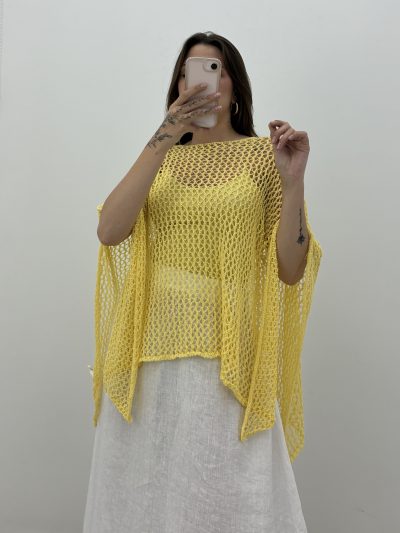 Alternative view of PONCHO CALADO AMARILLO