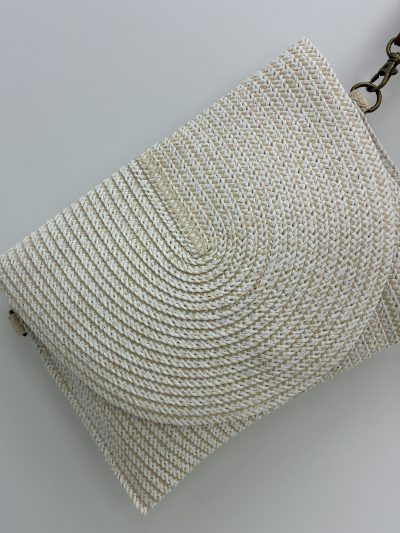 Alternative view of BOLSO SOBRE RAFIA CREMA