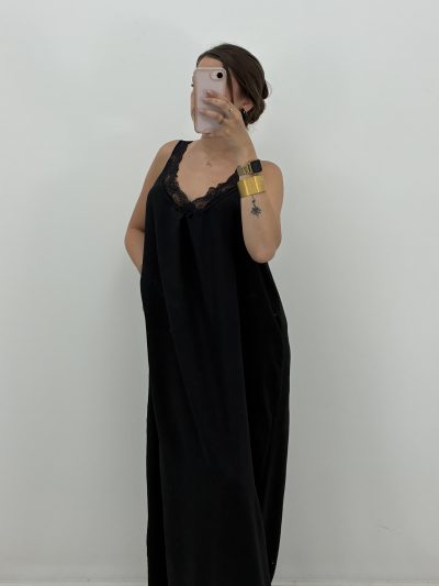 VESTIDO LENCERO NEGRO CON PUNTILLA