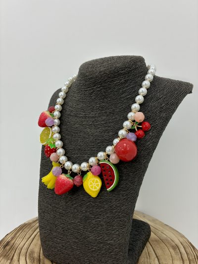 Alternative view of COLLAR PERLAS CON CHARMS DE FRUTAS