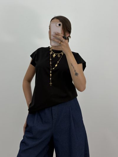 CAMISETA MANGA JAPONESA NEGRA
