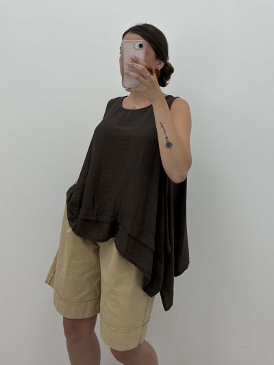 Alternative view of BLUSA ASIMÉTRICA MARRÓN