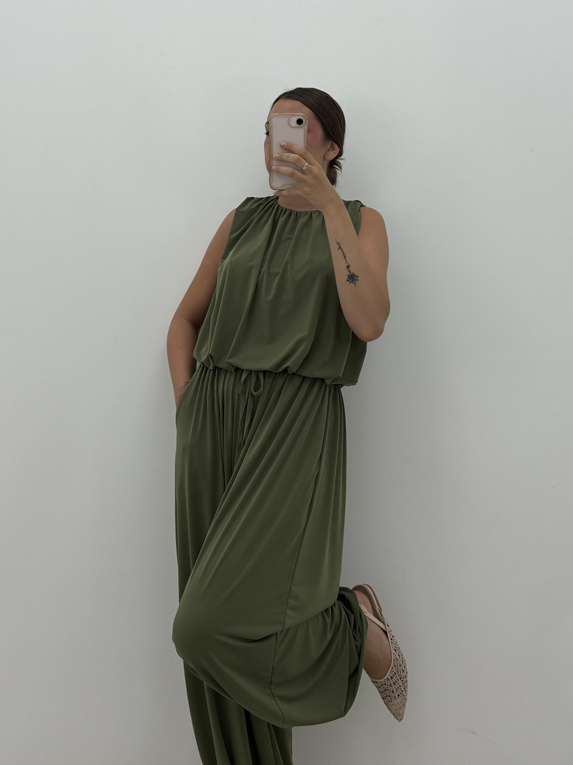 PANTALÓN LICRA FRÍA BOMBACHO VERDE OLIVA - Imagen 3