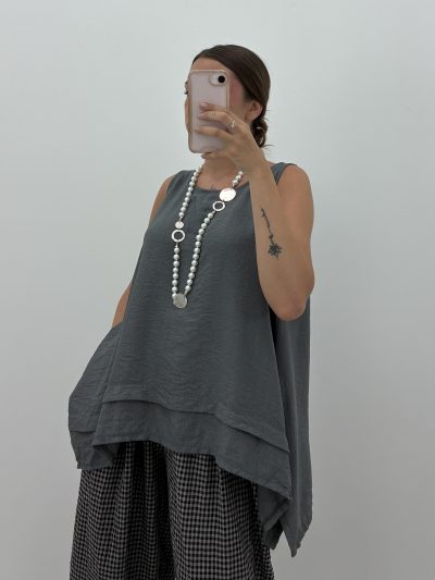 BLUSA ASIMÉTRICA GRIS