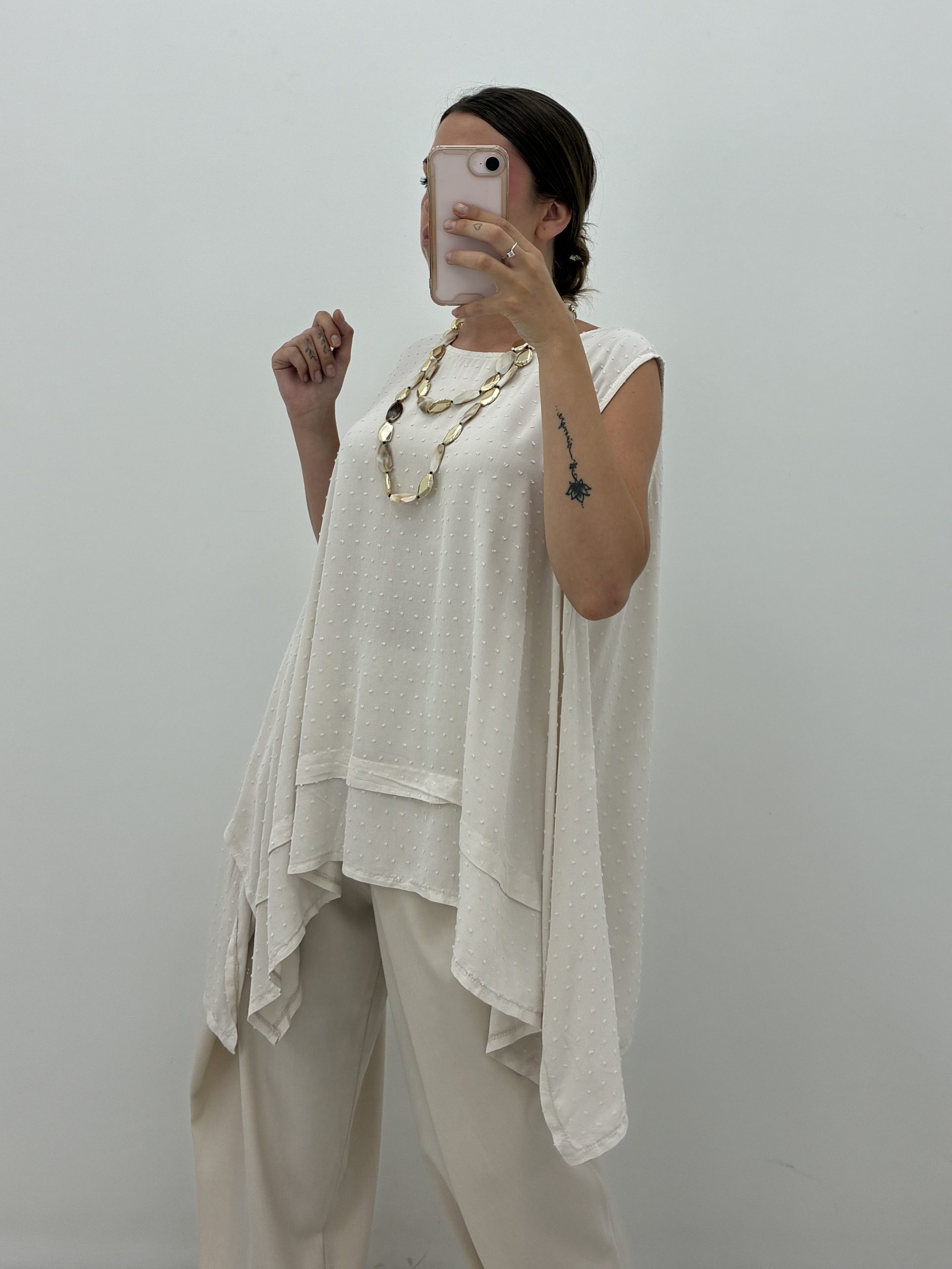 BLUSA ASIMÉTRICA PLUMETI BEIGE