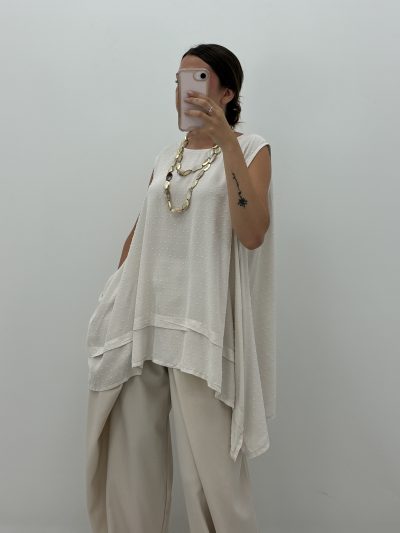 Alternative view of BLUSA ASIMÉTRICA PLUMETI BEIGE