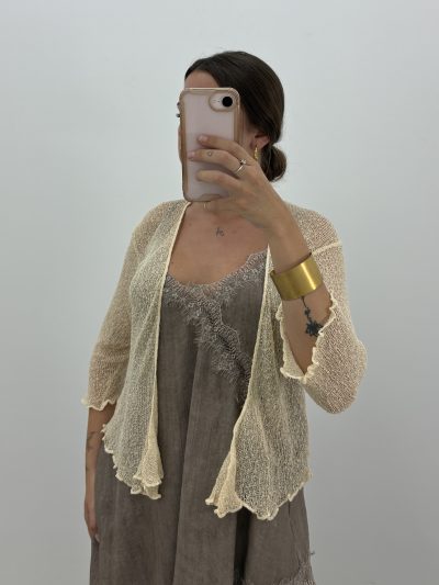 Alternative view of CHAQUETA BOLERO PUNTO FINO BEIGE