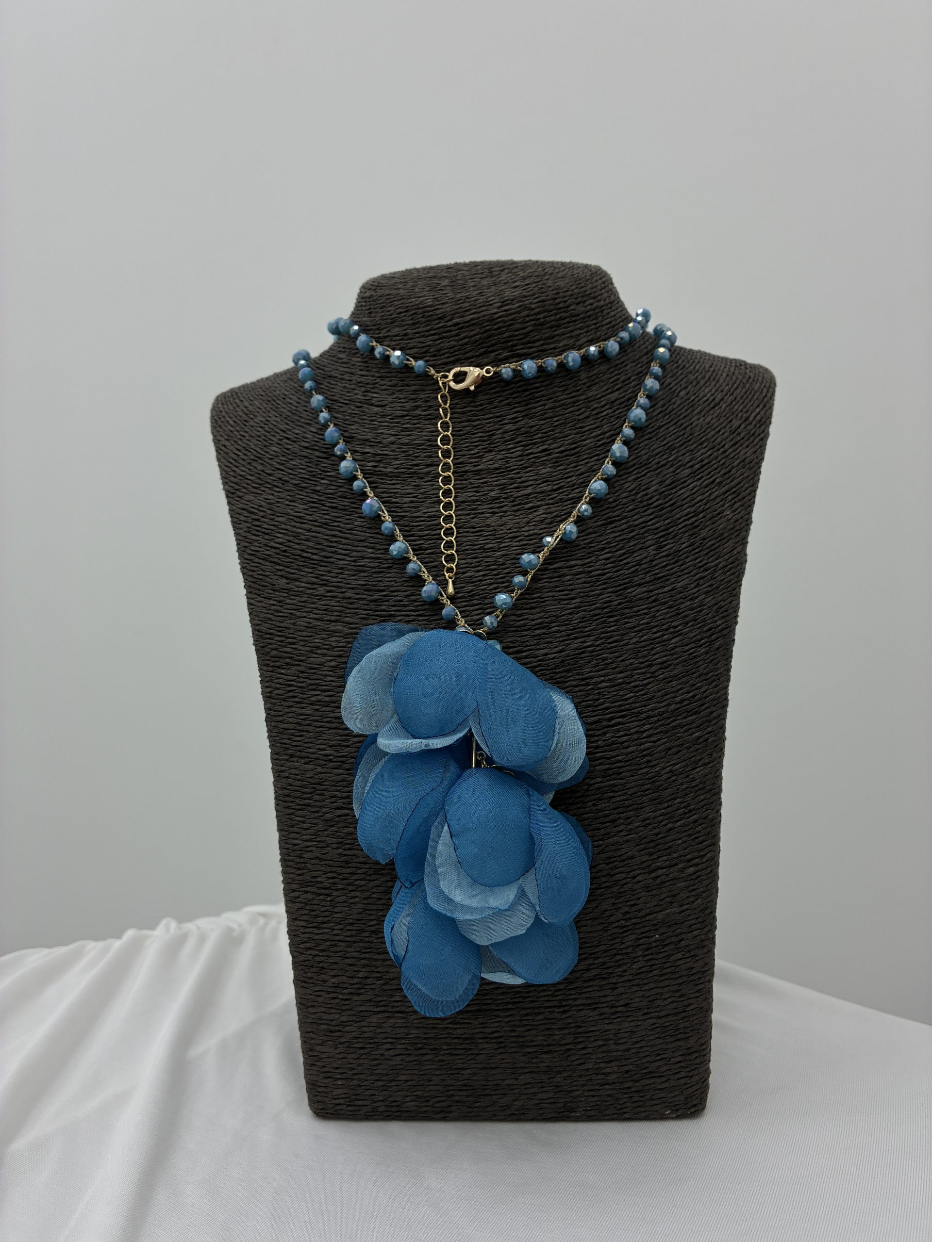 COLLAR LARGO CUENTAS CRISTAL