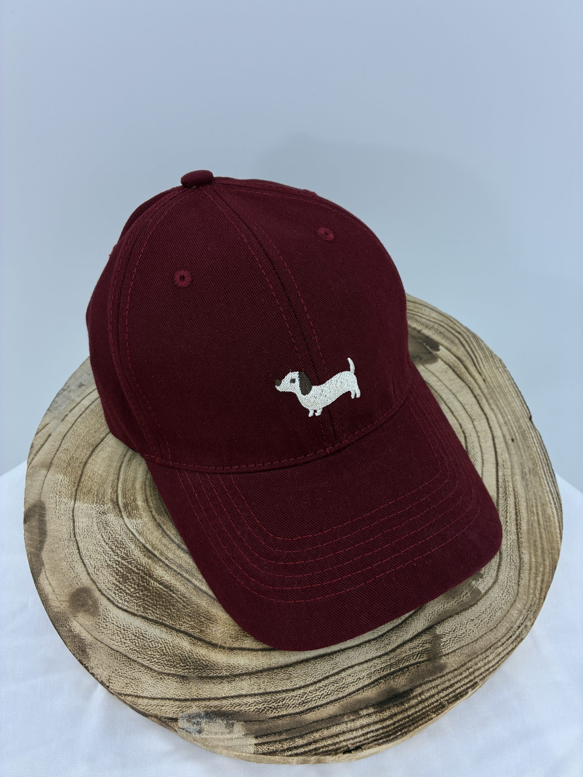 GORRA BURDEOS BORDADO PERRITO - Imagen 3