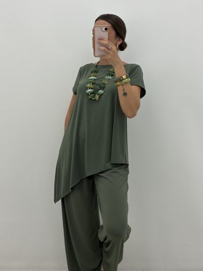 CAMISETA ASIMÉTRICA LICRA FRÍA KAKI