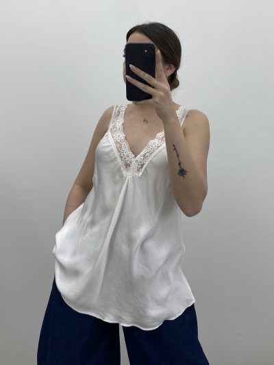 TOP LENCERO SATINADO ENCAJE BLANCO
