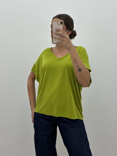 Alternative view of CAMISETA PICO FLUIDA PISTACHO