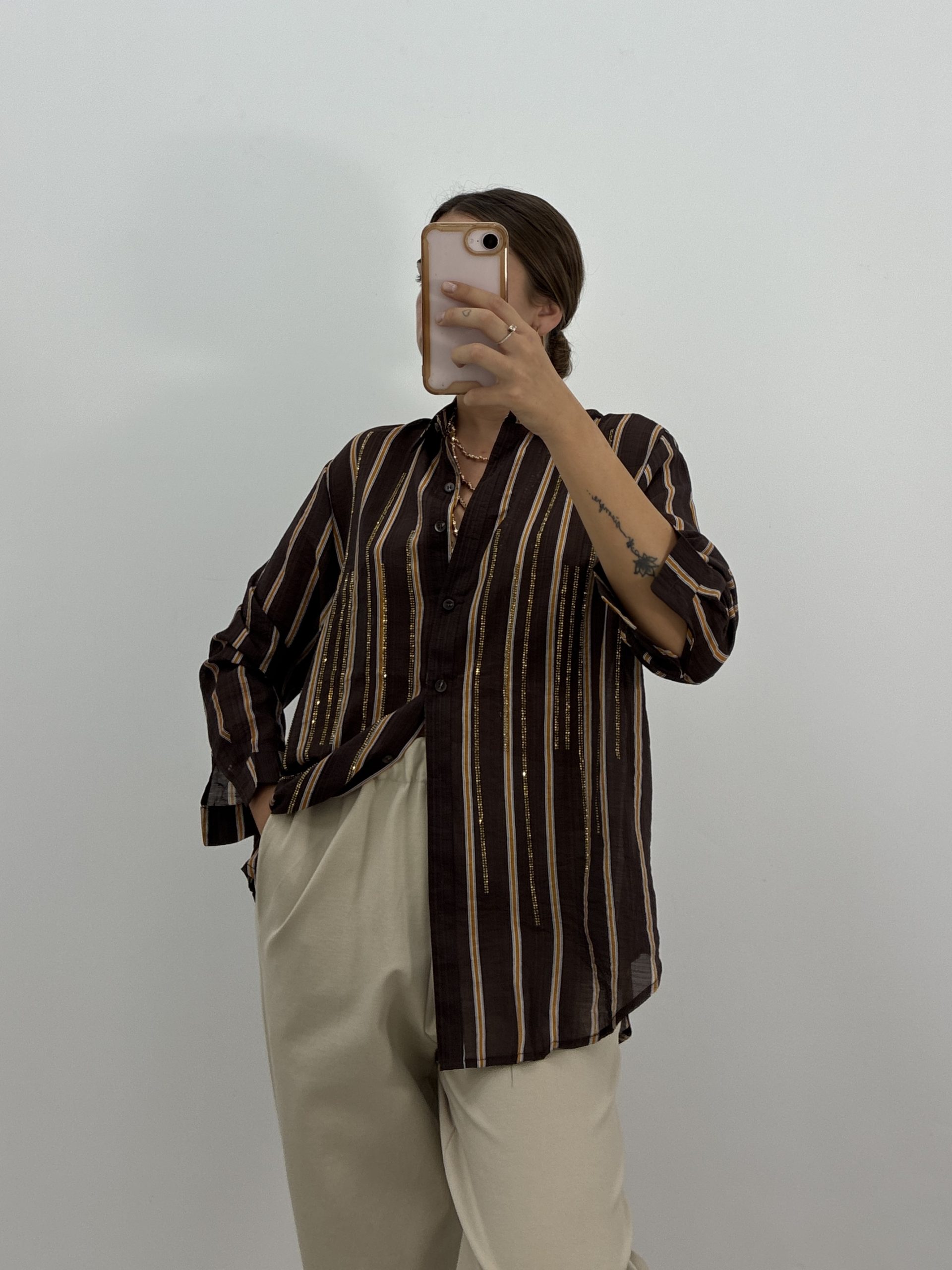 BLUSA RAYAS BRILLO DORADO - Imagen 2