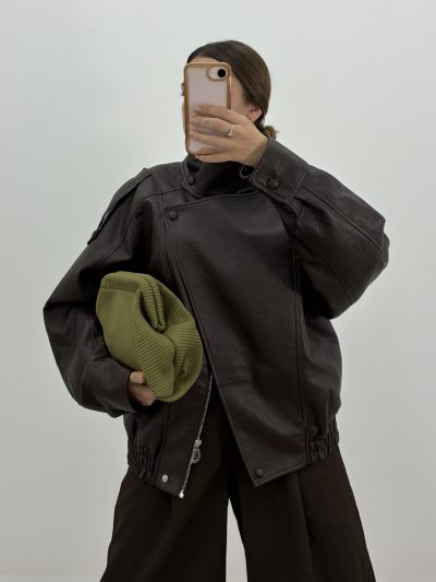 Alternative view of BOLSO CLUTCH TRENZADO PISTACHO
