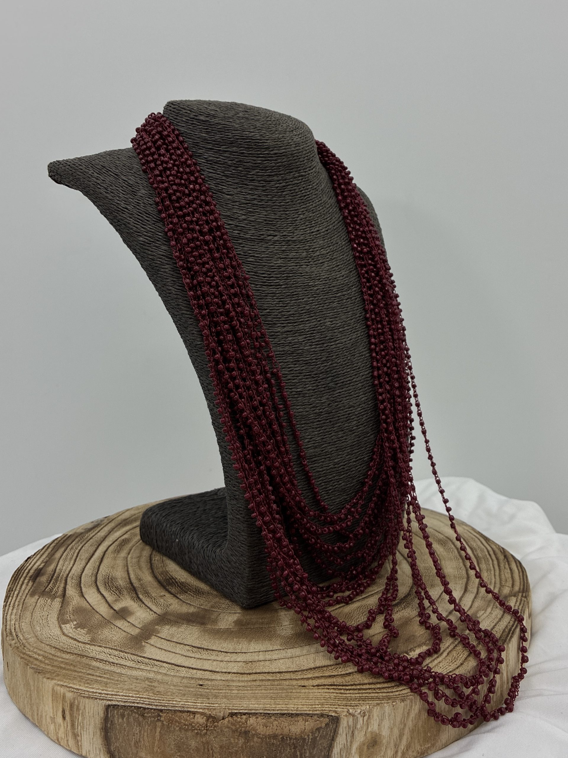 COLLAR CASCADA GRANATE