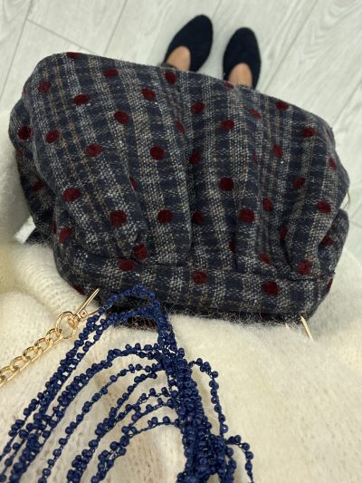 Alternative view of CLUTCH PATA DE GALLO MARINO