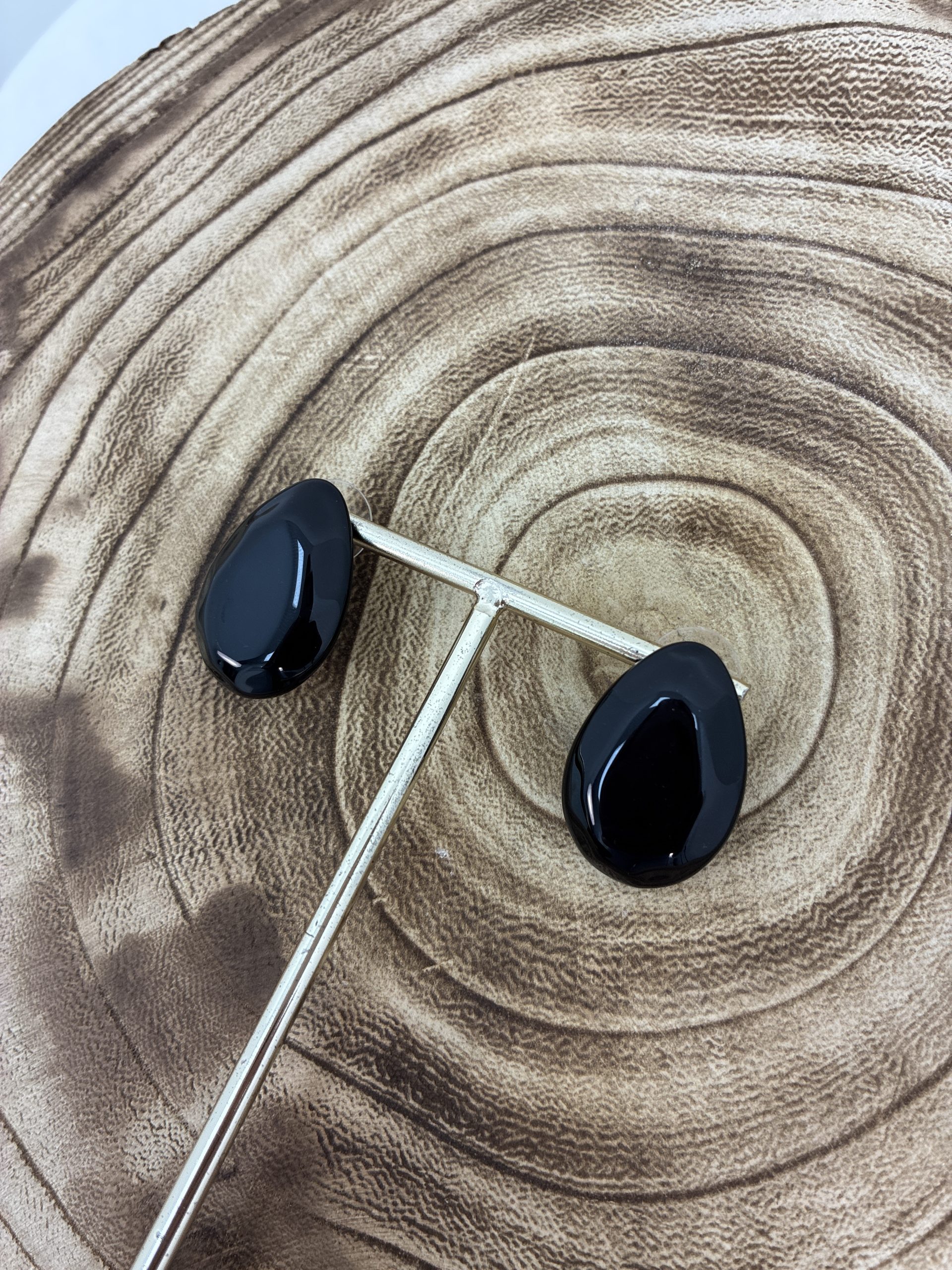 PENDIENTES GOTA NEGRO