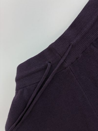 PANTALÓN PUNTO PRIETO BERENJENA - Imagen 3